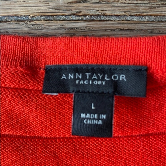 Ann Taylor Factory Zip Up Cardigan Sweater with Horizontal Ribbing Size Large - Picture 5 of 10